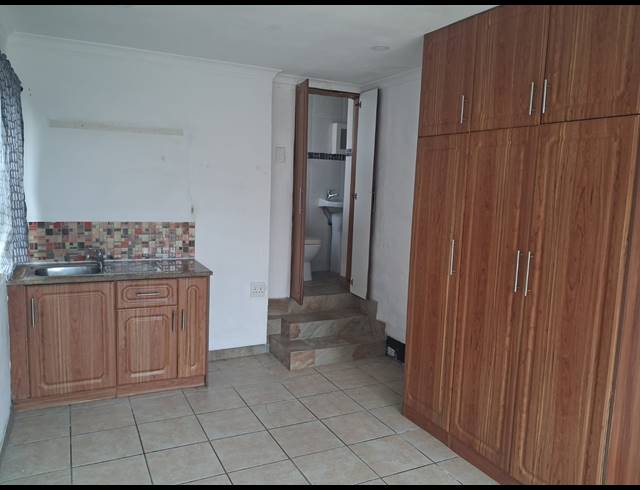 3 BEDROOM HOUSE FOR SALE IN BLUFF